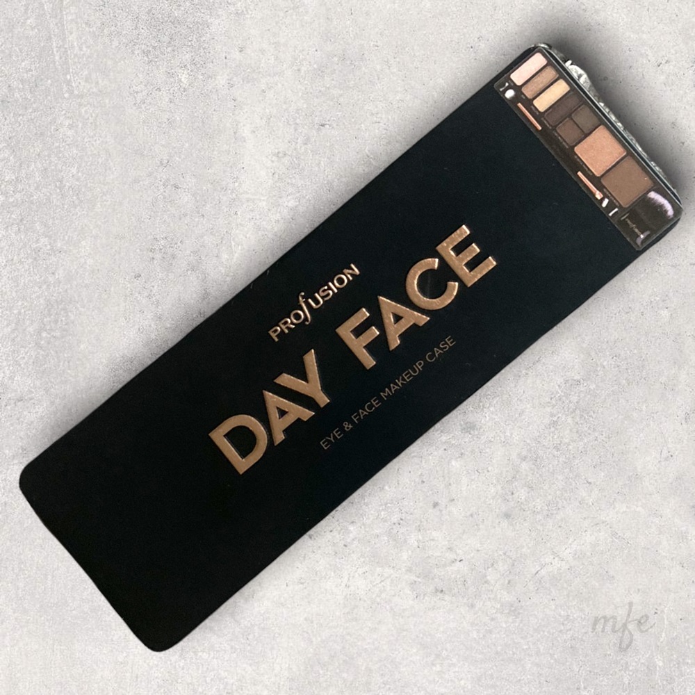 PROFUSION DAY FACE Eye and Face Makeup Case … NEW … UNUSED